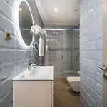 Apartmanhotel Legends House By Sweet 4*