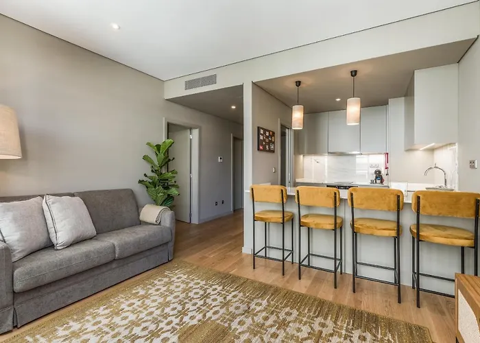 Apartmanhotel Legends House By Sweet 4*