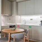 Legends House By Sweet Aparthotel